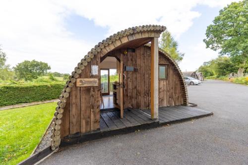 Llangammarch Wells Casa | Pod1 - Powys River Pods - Pet Friendly Glamping Pod Builth Wells Powys Wales