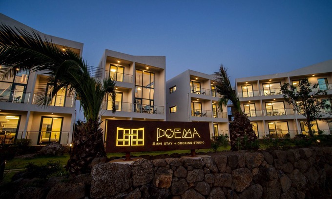 Hallim Casa | Poema Stay