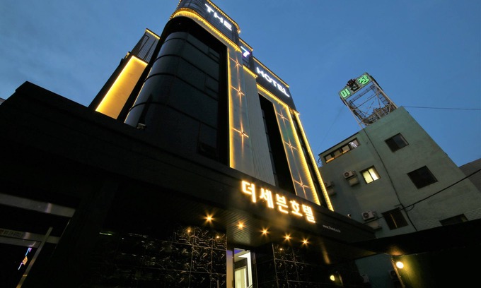 Pohang Hotel | Pohang Jukdo Market The Seven