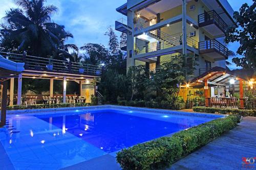 Catangnan Hotel | Point 303 Resort