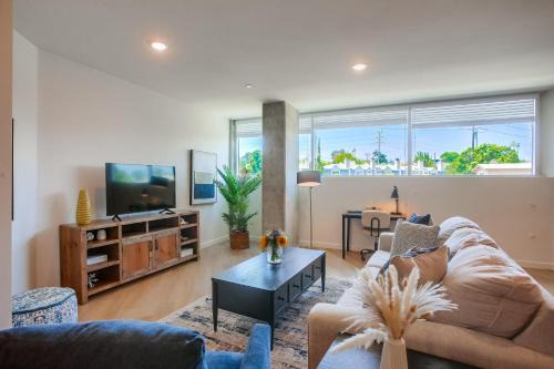 Point Loma Heights Casa | Point Loma Executive Loft 112
