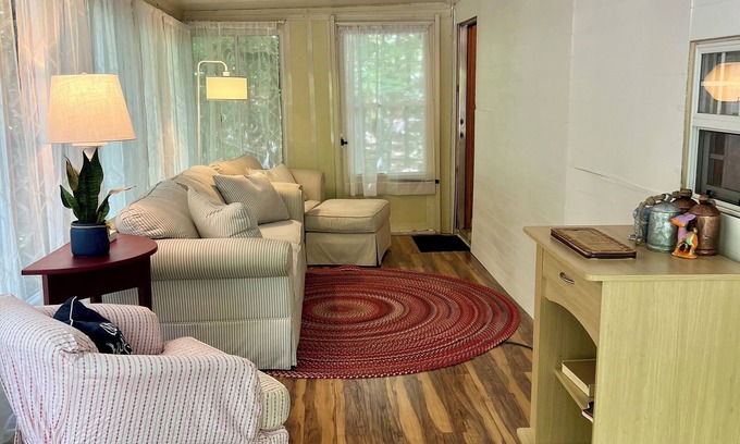 South Casco Cabaña | Point Sebago Weekly Rental