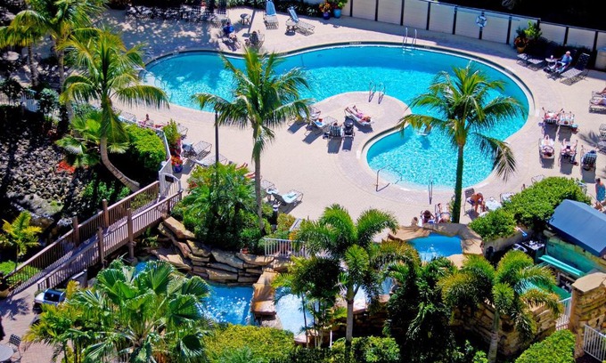South Island Complejo | Pointe Estero Resort
