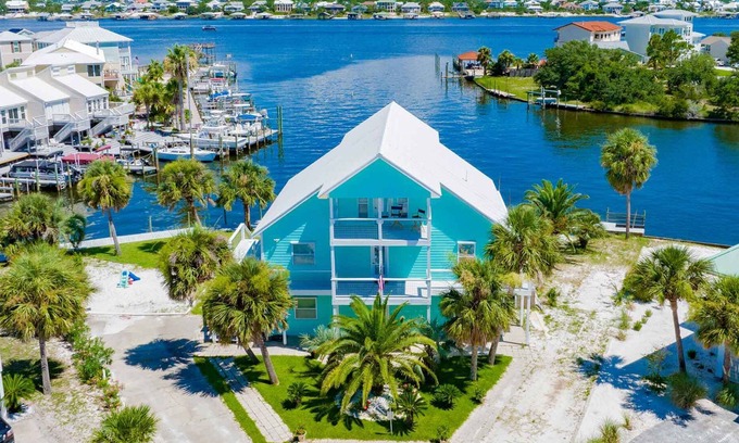 Perdido Key Coves One Casa | Pointe of It All | Spacious Home, Old River Views!