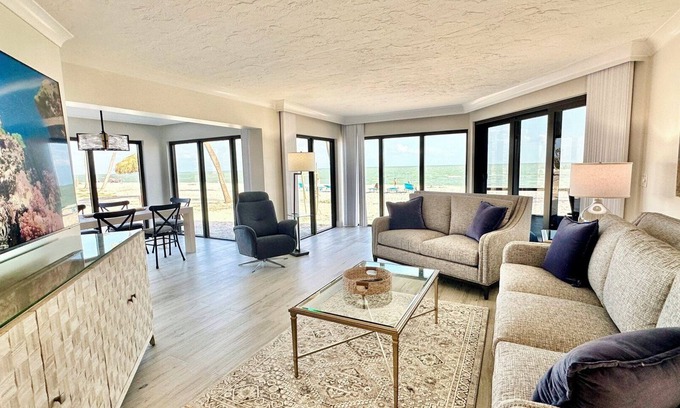 Sanibel Condominio | Pointe Santo 3br - Gorgeous Panoramic Gulf/Beach Views - Ground Level Walkout
