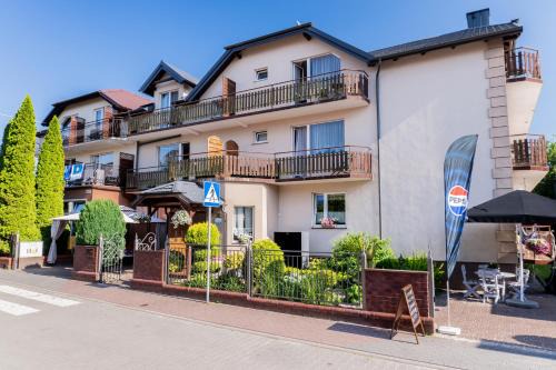 Ostrowo Casa | Pokoje Gościnne Raf-Tur - Sala Zabaw, Grill - Idealny dla rodzin z dziećmi