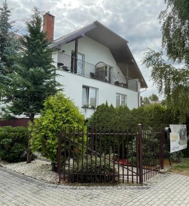 Bialogora Casa | Pokoje na Brzozowej 2