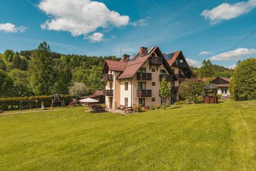 Jaworki Casa | Pokoje nad Czarną Wodą Agroturystyka