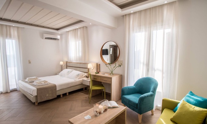 Naxos Town Hotel | Polis of Naxos