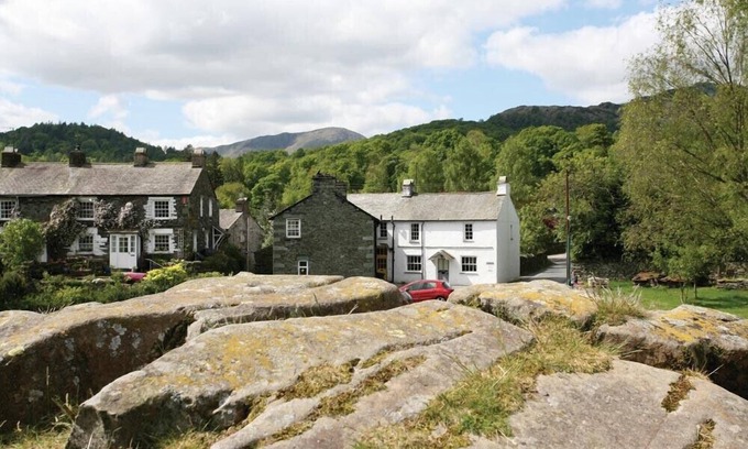 Elterwater Cabaña | POLLYS COTTAGE, pet friendly, with open fire in Elterwater