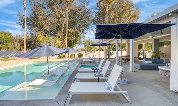 Indio Casa | Polo Villa 6 by Avantstay Features Expansive Putting Green, Pool, Spa & Outdoor Firepit 260324 5 Bedrooms