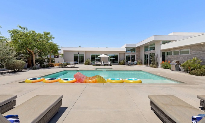 La Quinta Villa | Polo Villa 9 by Avantstay 4k Sqft New Build Home Permit Number 216990, 5 Bedrooms