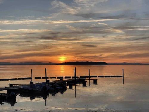 Passignano sul Trasimeno Apartamento | PoloTuristicoUmbria Residence al Lago con Piscina