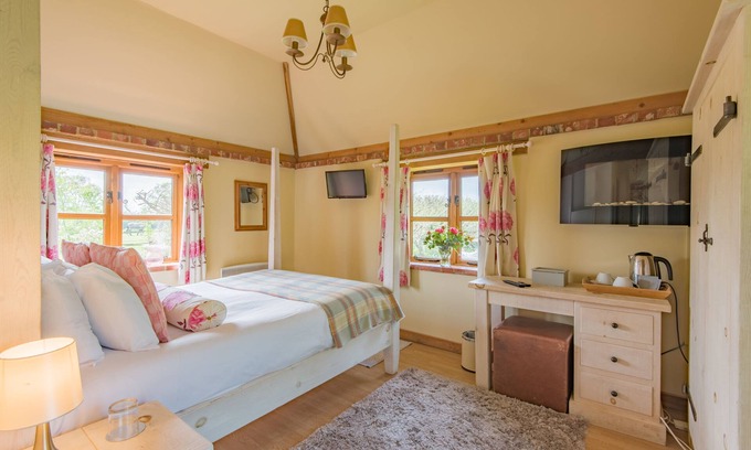 Abbess Roding Cabaña | Pond Cottage, Egerton