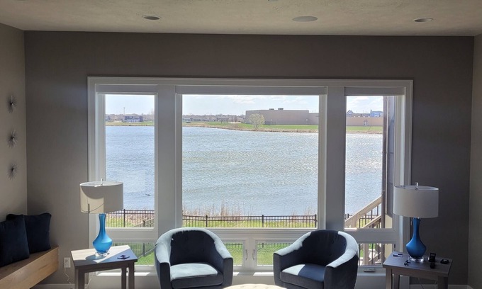 Sioux Falls Casa | Pond View Retreat, 6 Bedroom, 4 Bath, 3 Level Luxury Home In Sioux Falls.