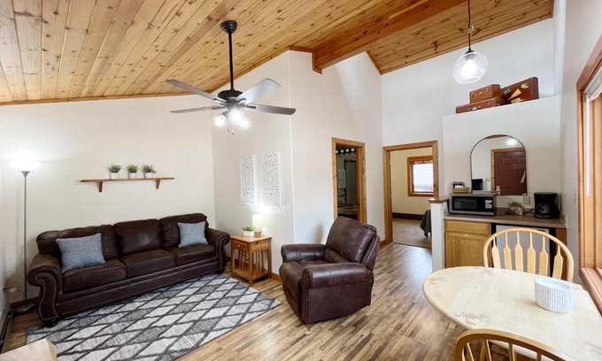 Woodland Park Cama Y Desayuno | Ponderosa B Cabin Suite