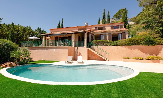 Espero-Pax Casa | Ponderosa by Interhome