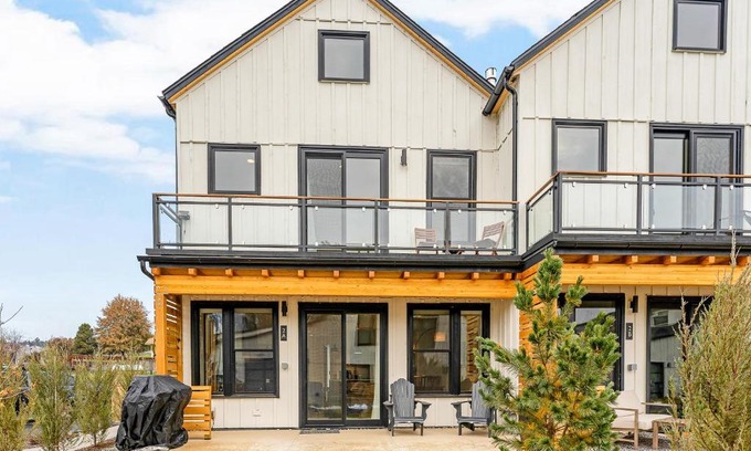 Wapato Point Casa | Ponderosa Court, Unit 2A