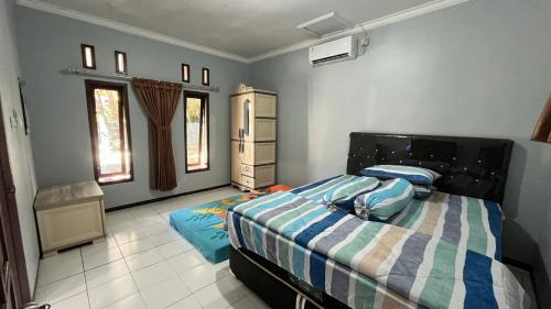 Batu Karas Casa | Pondok Jumleng Ciburial Pass