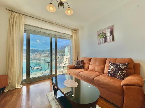Rafajlovici Apartamento | Ponta Nova One bedroom Apartment with Sea view