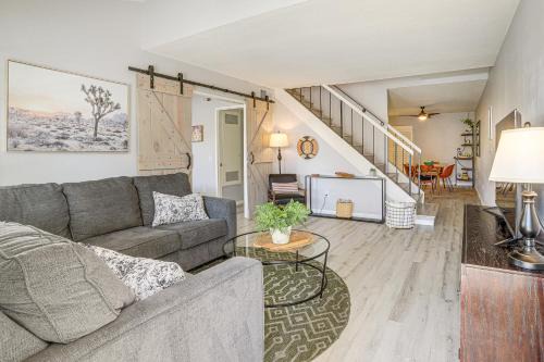 Palm Springs Casa | Pool Access and Mtn Views Palm Springs Retreat!