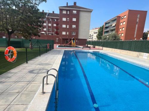 Logroño Apartamento | POOL AND CONFORT 3 habitaciones y garaje By apartamentos Logroño