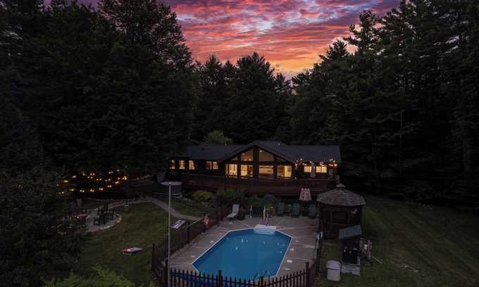 Warrensburg Chalet De Esquí | Pool Arcade Gore Mtn Views Lake George Retreat With Spa WFH