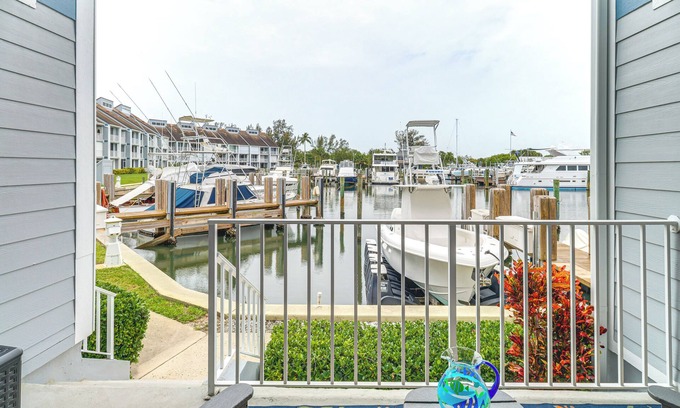 Moorings Condominio | Pool & Beach Access: Vero Beach Condo!