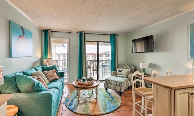 Folly Field Apartamento | Pool, Beach, and Views Hilton Head Island Condo!