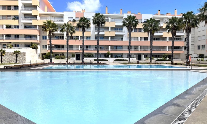 Cascais Condominio | Pool & Beach | Spacious & Modern 20 min from Lisbon