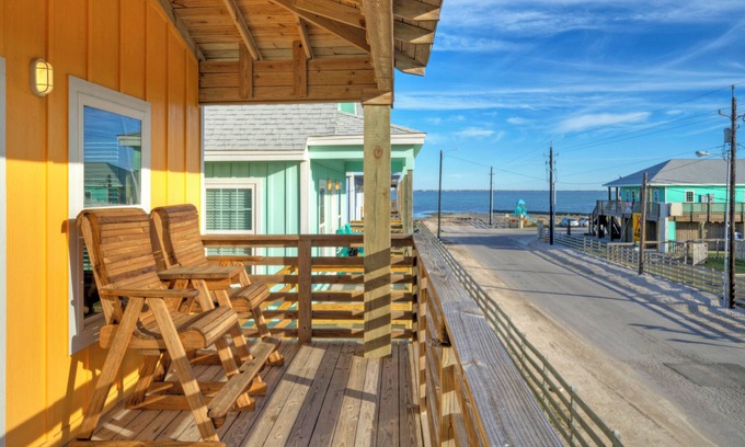 Flour Bluff Casa | Pool, Boat Dock, Balcony w/ Bay Views | Cooper's Hawk by AvantStay
