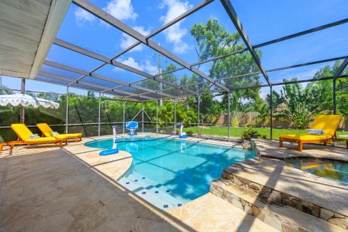 Palm Harbor Casa | Pool games more fun for everyone
