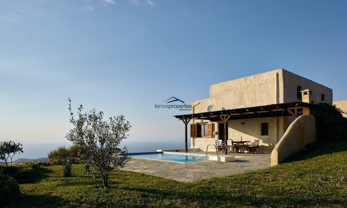 Kea Casa | The Pool Garden House