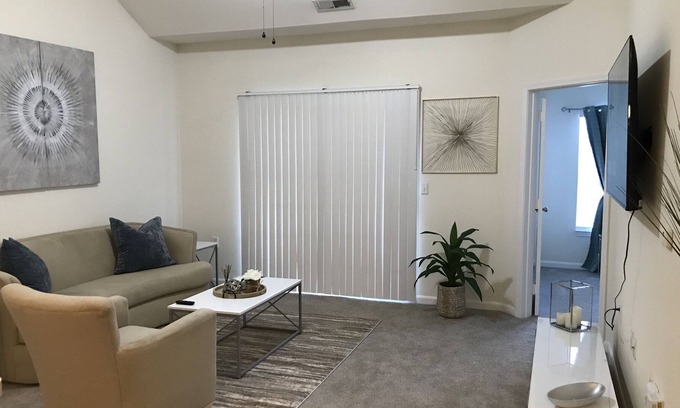 Beavercreek Apartamento | "Pool/Gym (2bd 2bth, with upstairs loft) 5 Star