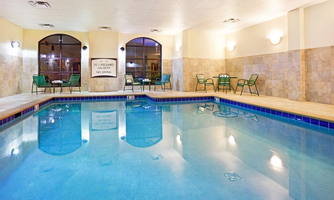 Oak Ridge Condominio | Pool & Gym. Near University of Tennessee