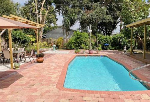 Seminole Casa | Pool home in Seminole 5miles to beach