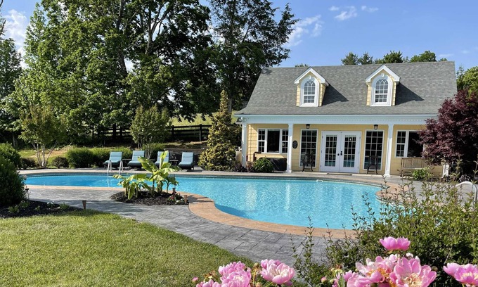 Swoope Casa | Pool/HotTub/Sauna/Grill/Private/Views/EVCharger