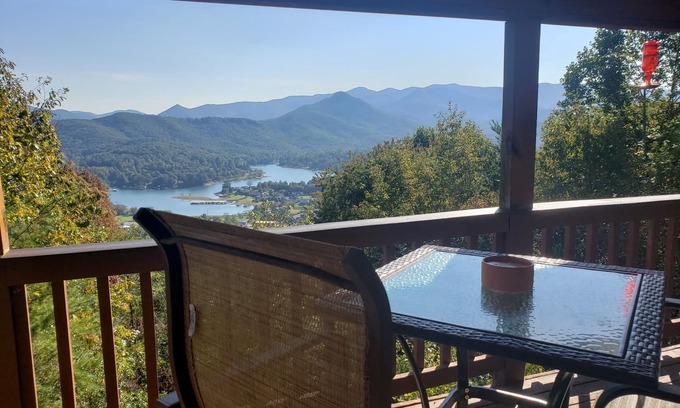 Hiawassee Casa | Pool Table, 3 bed, 3 bath. Wrap Around Porch.Grill.