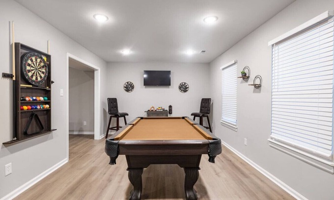 Mosby Casa | Pool Table Paradise: 3 BR Getaway in RVA!