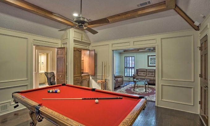 McKinney Casa | Pool Table, Patio and Grill Idyllic McKinney Home