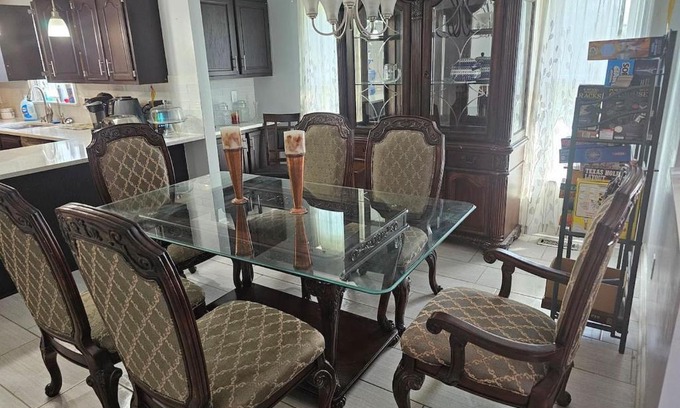 Fredericksburg Casa | Pool Table Wifi Fireplace Mins to Hospitals