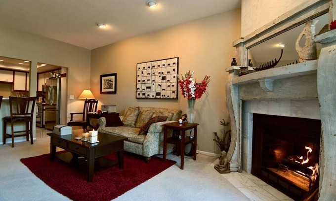 Playa Del Rey Condominio | Pool View 2BR-2BA by LAX & Beach