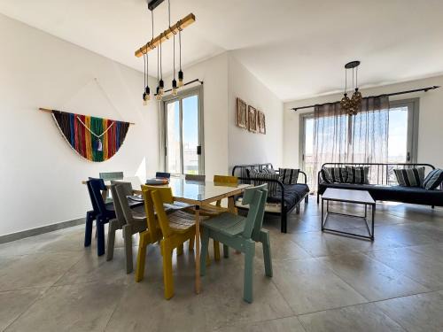 Ain Sokhna Apartamento | Poolside 2BR Chalet at Einbay Resort Steps from the Water
