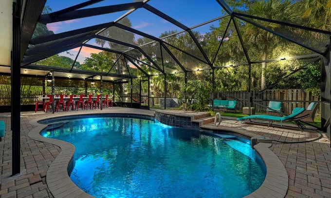 Port Saint John Casa | Poolside Cocoa Oasis w/Tiki Bar!