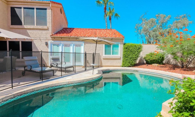 Cholla Vista Casa | Poolside Getaway