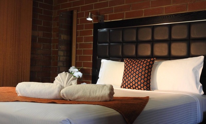 Pooraka Hotel | Pooraka Motor Inn