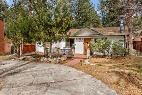 Summit Estates Casa | Popko's Place Resort Chalet by Big Bear Vacations