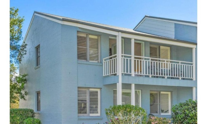 Cams Wharf Casa | Poppies Lakeview Terrace 405