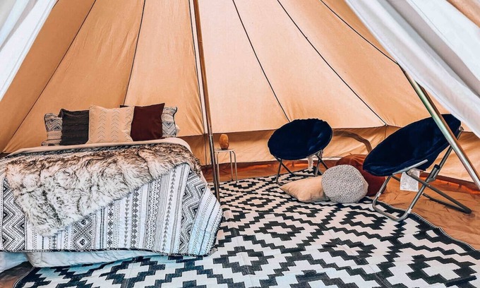 Palisades Alquiler De RV | Poppy boho tent at Valley Village