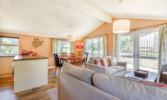 Charlton Horethorne Cabaña | Poppy Lodge, CHARLTON HORETHORNE